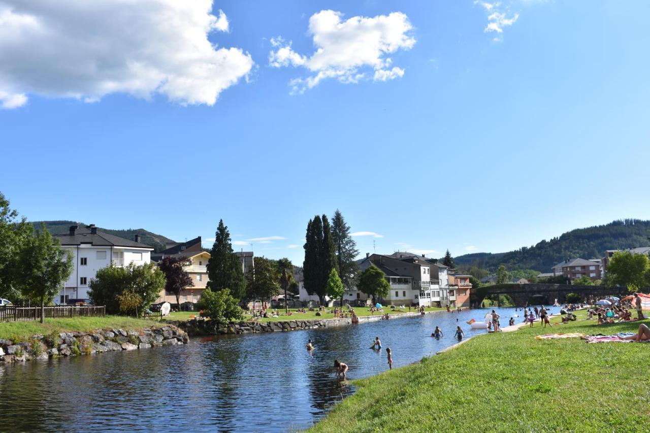 Apartamentos Picea Azul Vega de Espinareda Eksteriør bilde